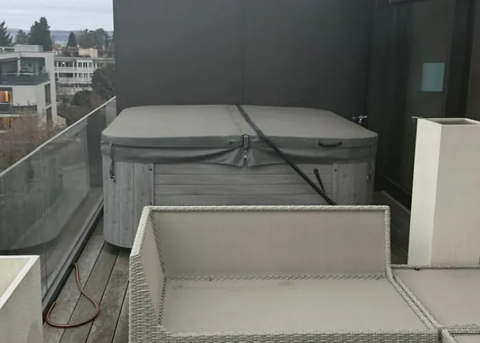 Penthouse Mit Whirlpool & Riesenterrasse