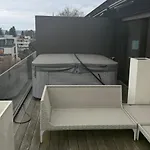 Penthouse Mit Whirlpool & Riesenterrasse