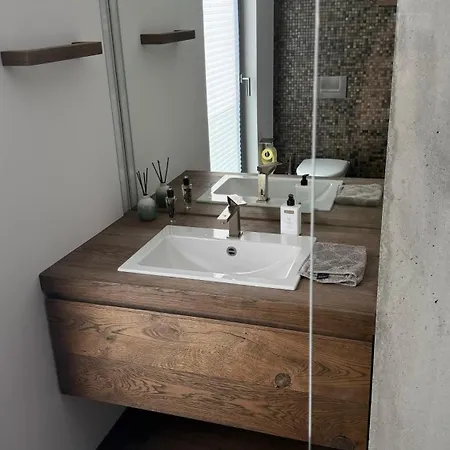 Penthouse Mit Whirlpool & Riesenterrasse Lägenhet