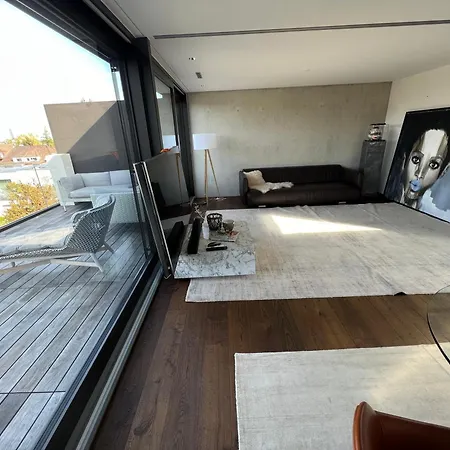 Penthouse Mit Whirlpool & Riesenterrasse *