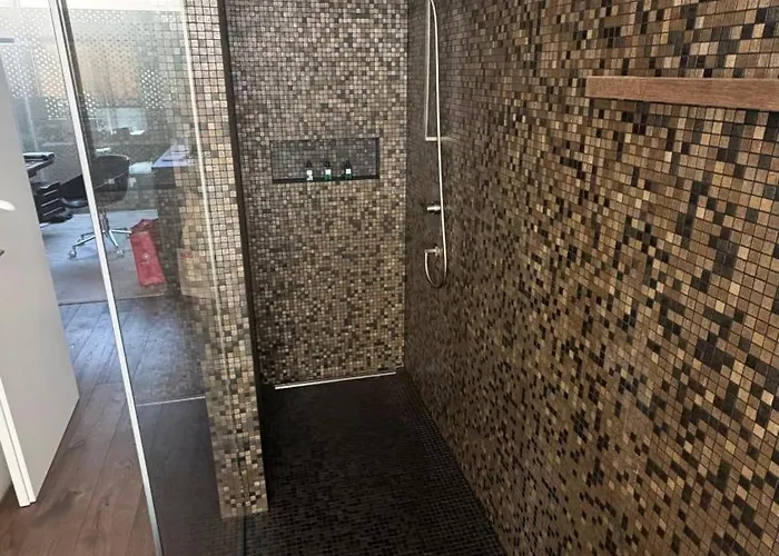 Penthouse Mit Whirlpool & Riesenterrasse Lägenhet *