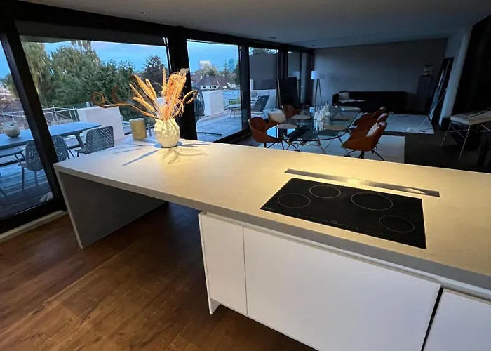 Penthouse Mit Whirlpool & Riesenterrasse 아파트