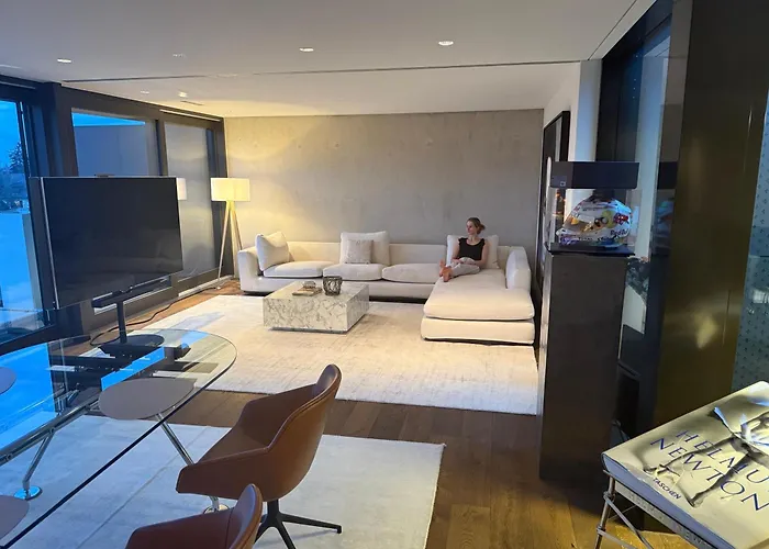 Penthouse Mit Whirlpool & Riesenterrasse شقة